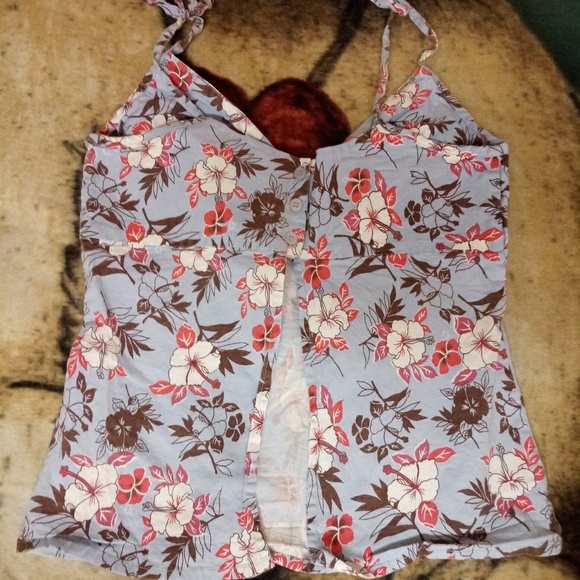 52 Weekends Tank Top - Picture 2 of 3